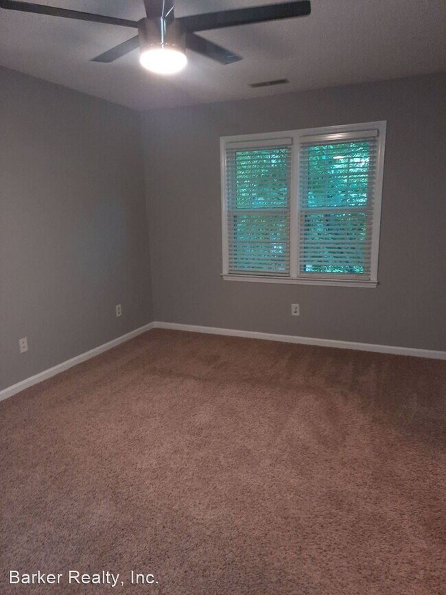Building Photo - 3 br, 2.5 bath House - 8421 Bells Lake Road