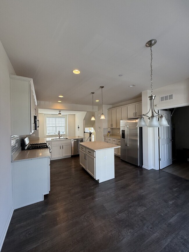 Foto del edificio - 4443 Monroe Ct