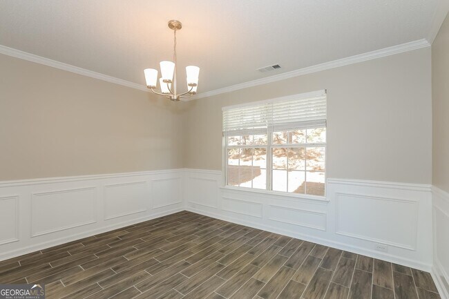 Building Photo - 3772 Fremont Dr