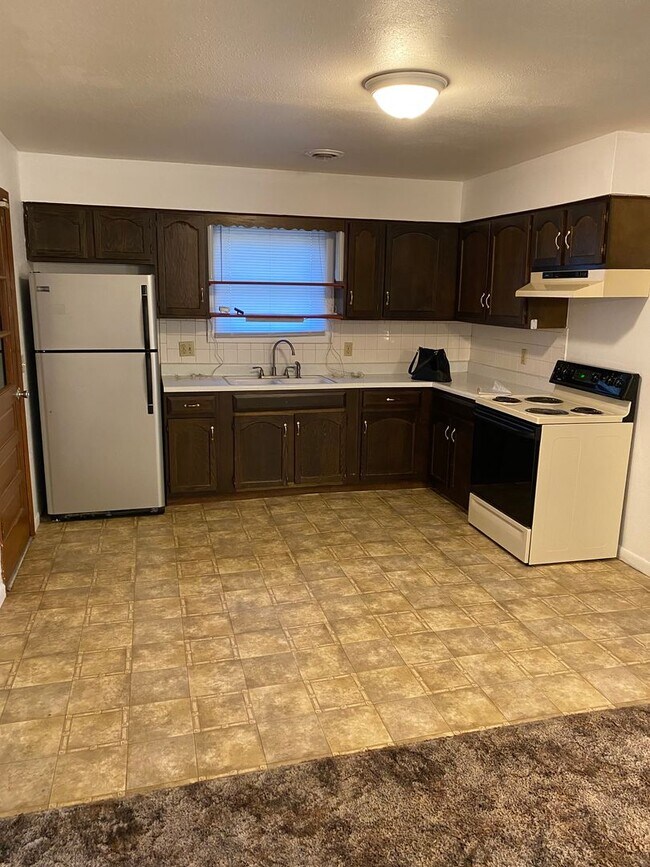 Building Photo - Available Now!!