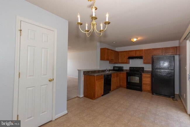 Building Photo - 128 Pony Cir
