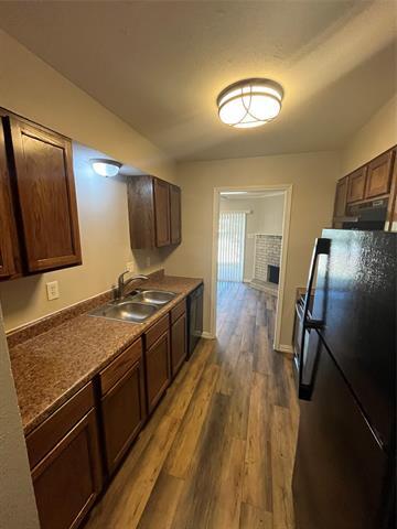 Foto del edificio - 1506 Parkside Dr