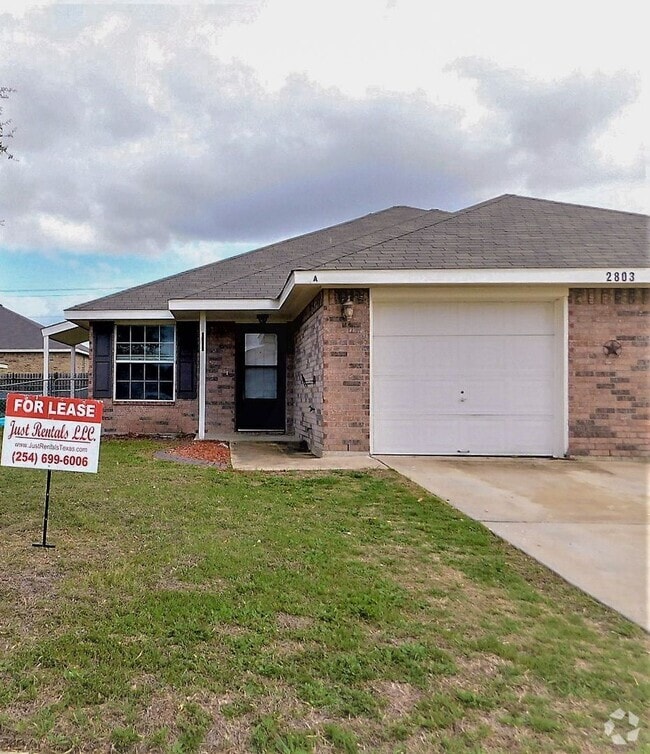 Building Photo - 2803 Lucille Dr