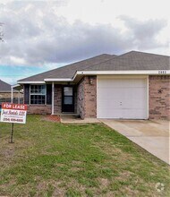 Building Photo - 2803 Lucille Dr