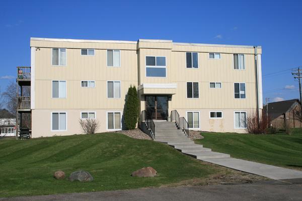 Primary Photo - 21515 Maple Ave