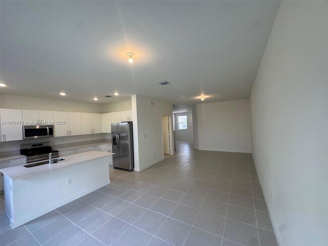 Foto del edificio - 2516 SE 27th Dr