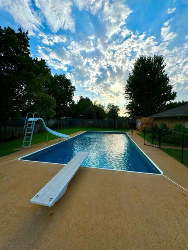 Foto principal - 814 Hickory Stick Dr