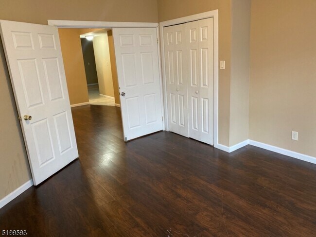 Foto del edificio - 325 S 19th St