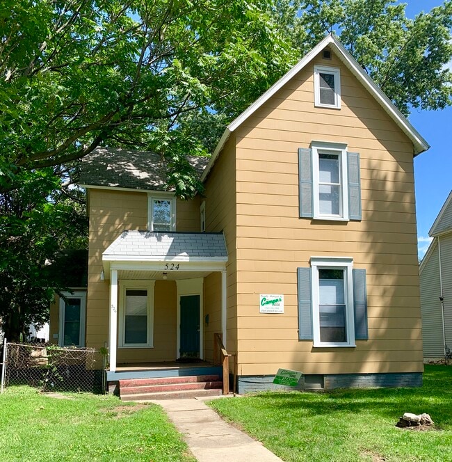 Building Photo - 524 N Alameda Ave