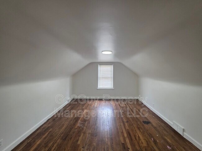Building Photo - 5728 Bedford St