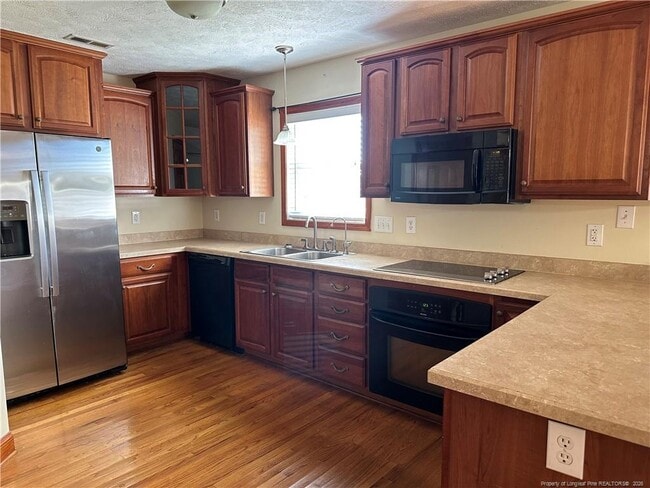 Foto del edificio - 1935 Sunshine Ct