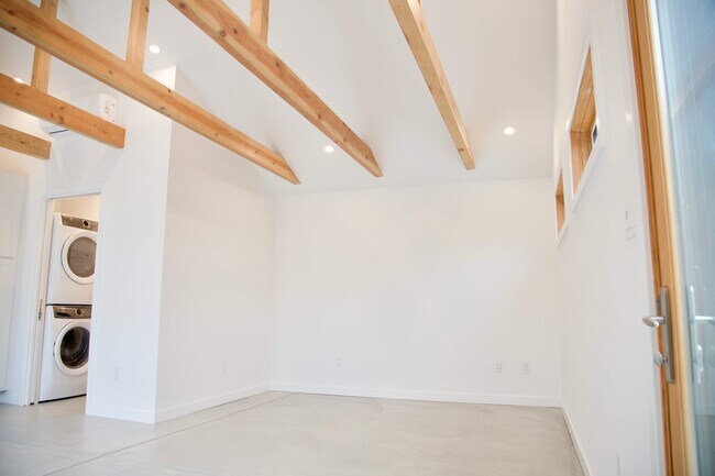 Foto del edificio - 6521 W 87th St