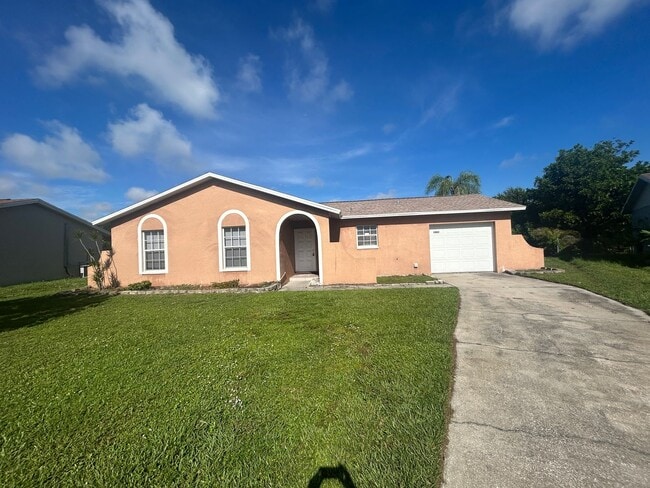 Building Photo - Freshly painted interior coming soon ! 3 bedroom 2 bathroom single family home
