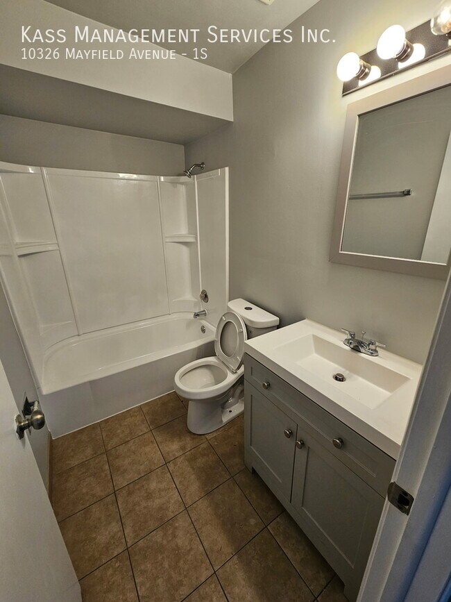 Building Photo - 10326 Mayfield Ave