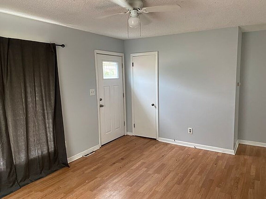 Foto principal - 13659 Julius Ave