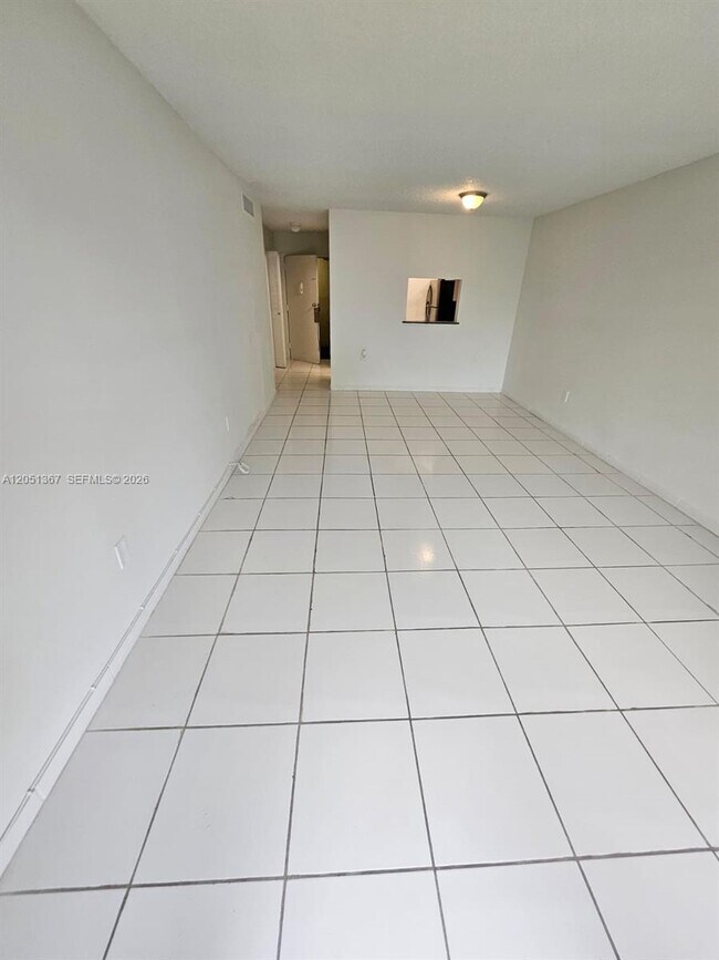 Foto del edificio - 12035 NE 2nd Ave