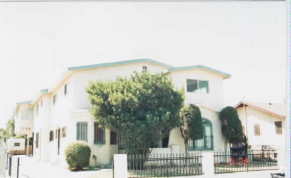 Primary Photo - 1706 W 80th St