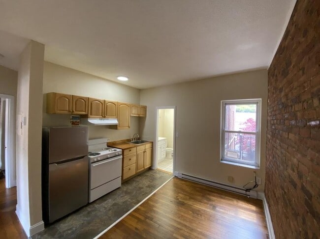 Building Photo - 2 bedroom in Boston MA 02115