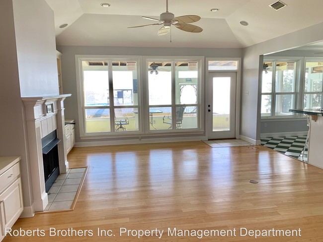 Building Photo - 14679 Dauphin Island Pkwy