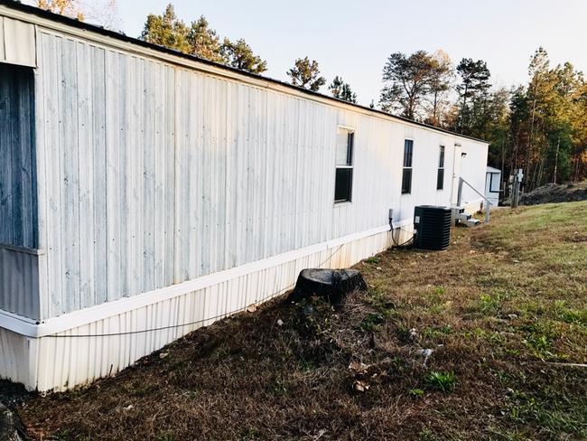 Building Photo - 333 Dawn Dr