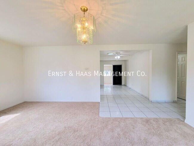 Foto del edificio - 8142 California St