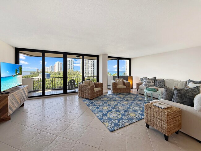 Building Photo - 4200 N Ocean Dr