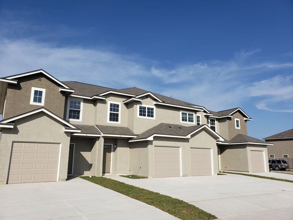 Primary Photo - Town home for rent