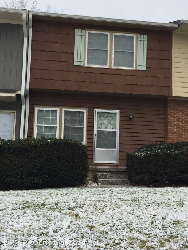 Primary Photo - 2 br, 1.5 bath House - 525 Clement Street