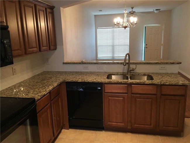 Building Photo - 575 S Virginia Hills Dr