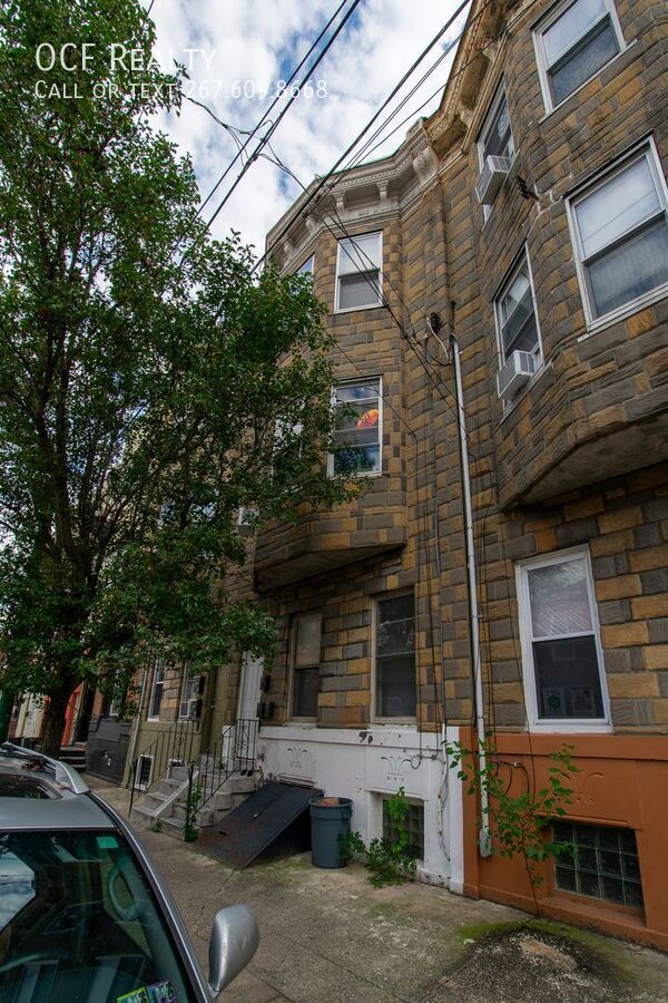 Foto del edificio - 616 Tasker St