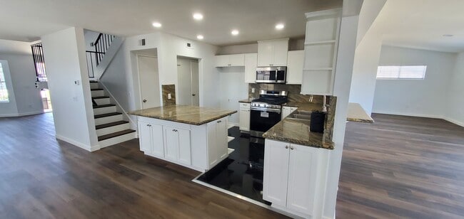 Building Photo - 2886 Cagayan Ave