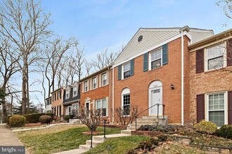Building Photo - 9553 Cherry Oak Ct