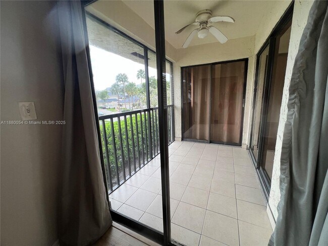 Foto del edificio - 8156 NW 15th Manor