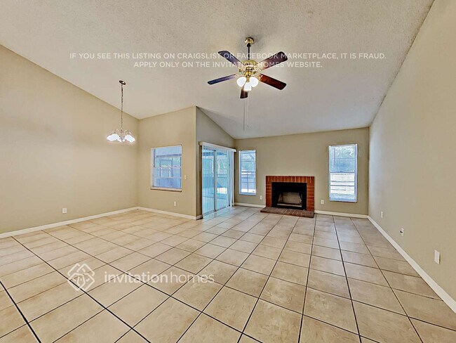 Building Photo - 12111 Wildbrook Dr