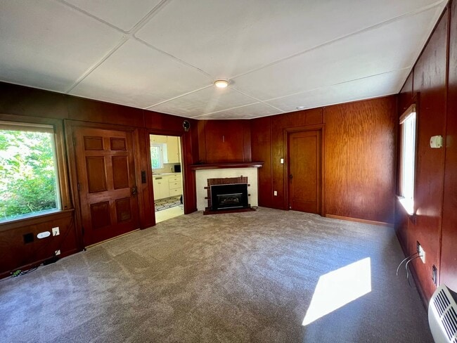Building Photo - 531 77th Way NE