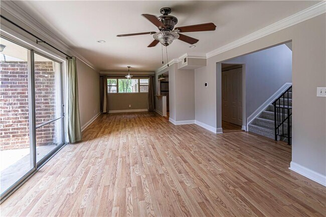 Foto del edificio - 3301 Henderson Mill Rd
