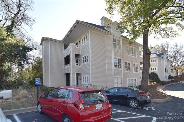 Foto del edificio - 2715 Selwyn Ave