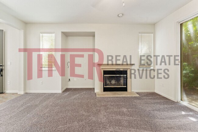 Building Photo - North Natomas 3 Bedroom Home with new carp...