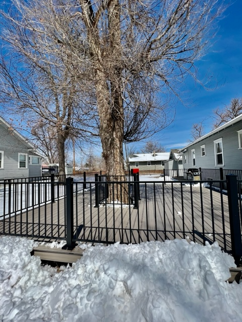 Building Photo - 603 18th St