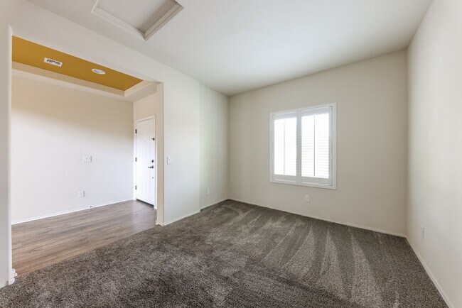 Building Photo - 17953 W Alice Ave