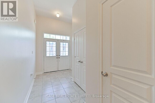 Building Photo - 103 Port Arthur Cres