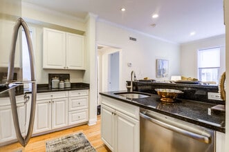 Interior Photo - CHR Cambridge - Harvard Square Communities