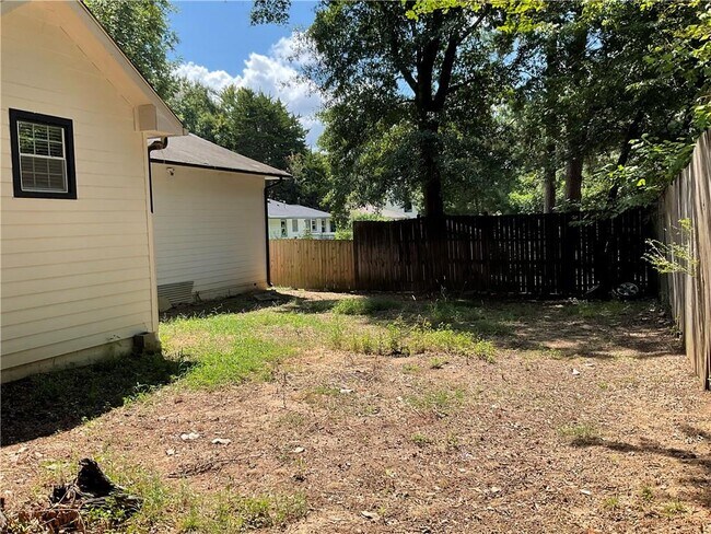 Building Photo - 2992 Villa Esta Dr