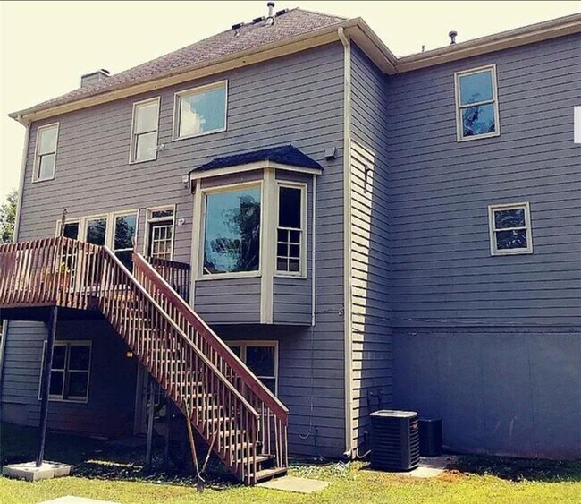 Building Photo - 3962 Sweetwater Pkwy