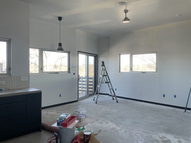Living room - 922 Shoofly St