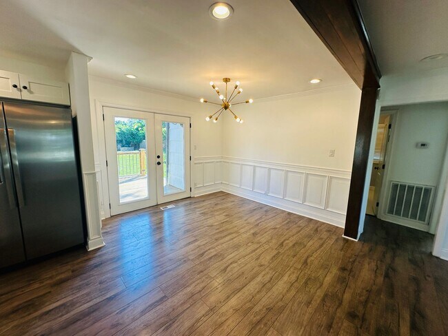 Foto del edificio - 602 W Glenwood Ave NE
