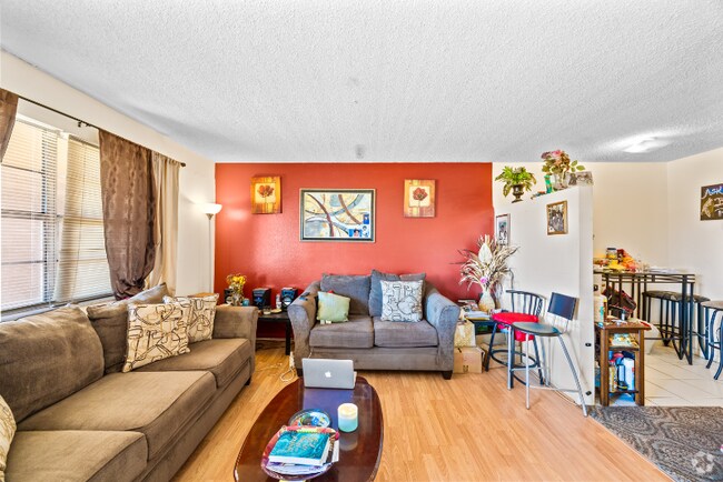 Building Photo - 301 NW 177th St