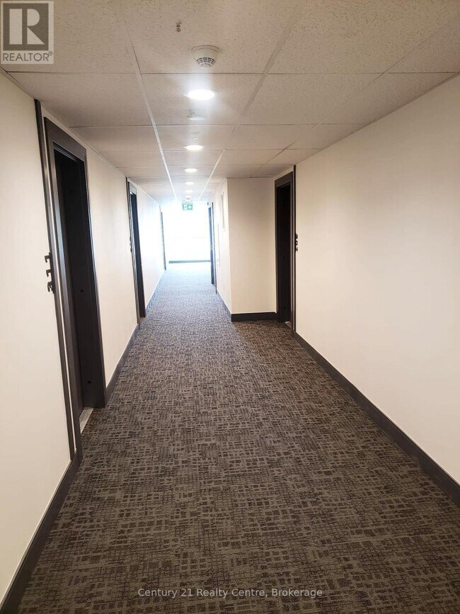 Photo du bâtiment - 1 Wellington St