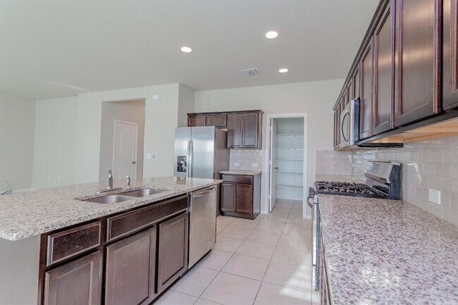Building Photo - 10407 Hatton Ln