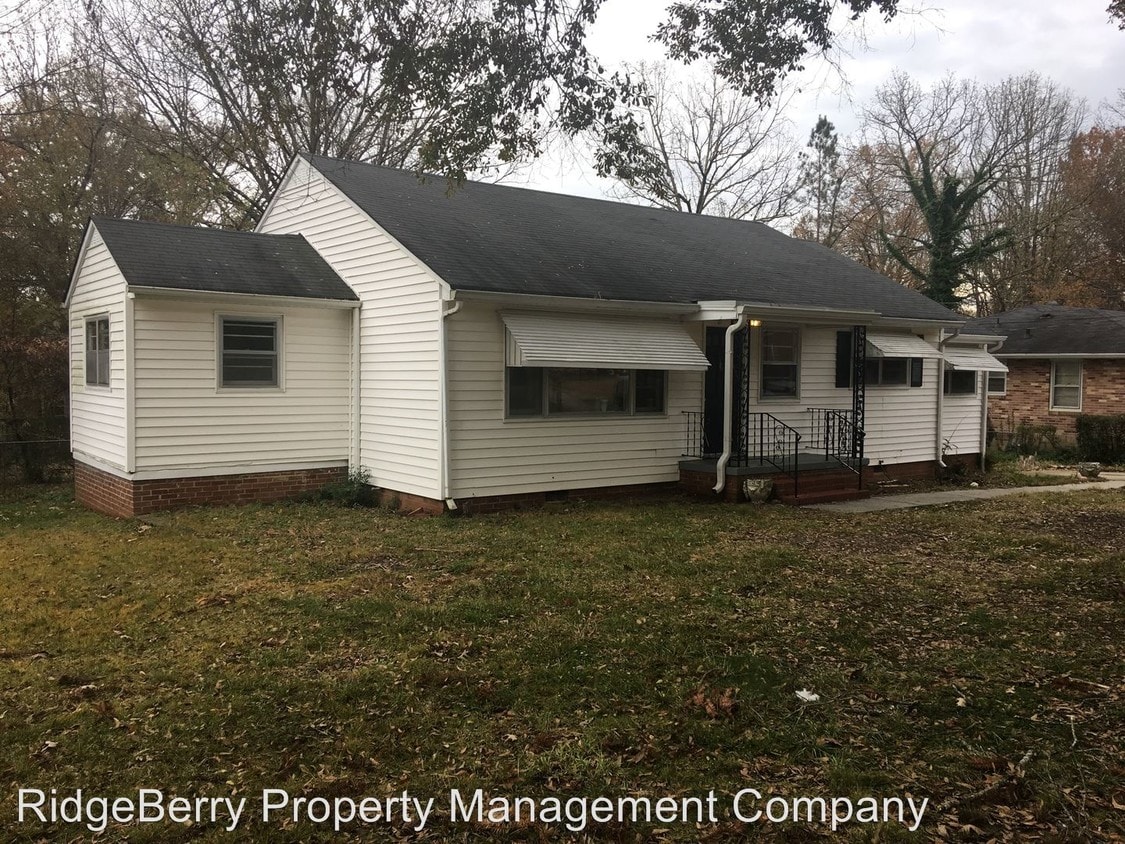 Primary Photo - 4 br, 1 bath House - 209 Coosawattee Ave